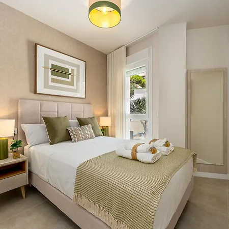 797 - Lujoso Piso Con Piscina Privada Torremolinos